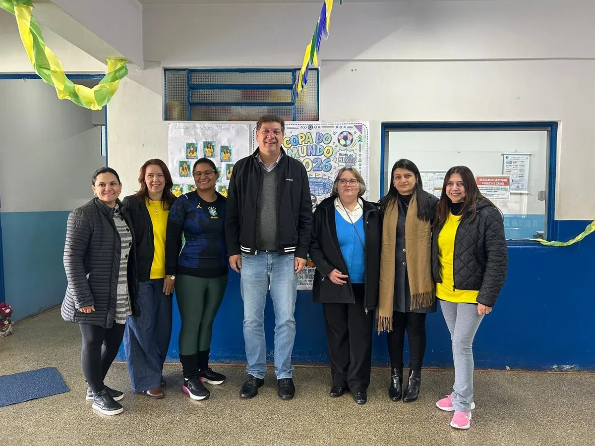 Escola Municipal Gino Azzolini recebe reforço de materiais esportivos para atividades com alunos