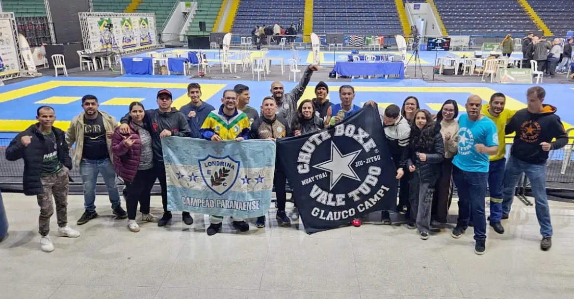 Atletas de Londrina conquistam nove medalhas em campeonatos brasileiros de kickboxing