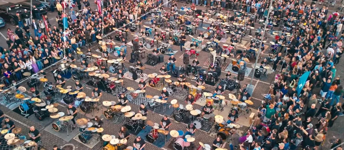 Rock Drums bate recorde e reúne 170 bateristas em espetáculo coletivo neste domingo em Londrina