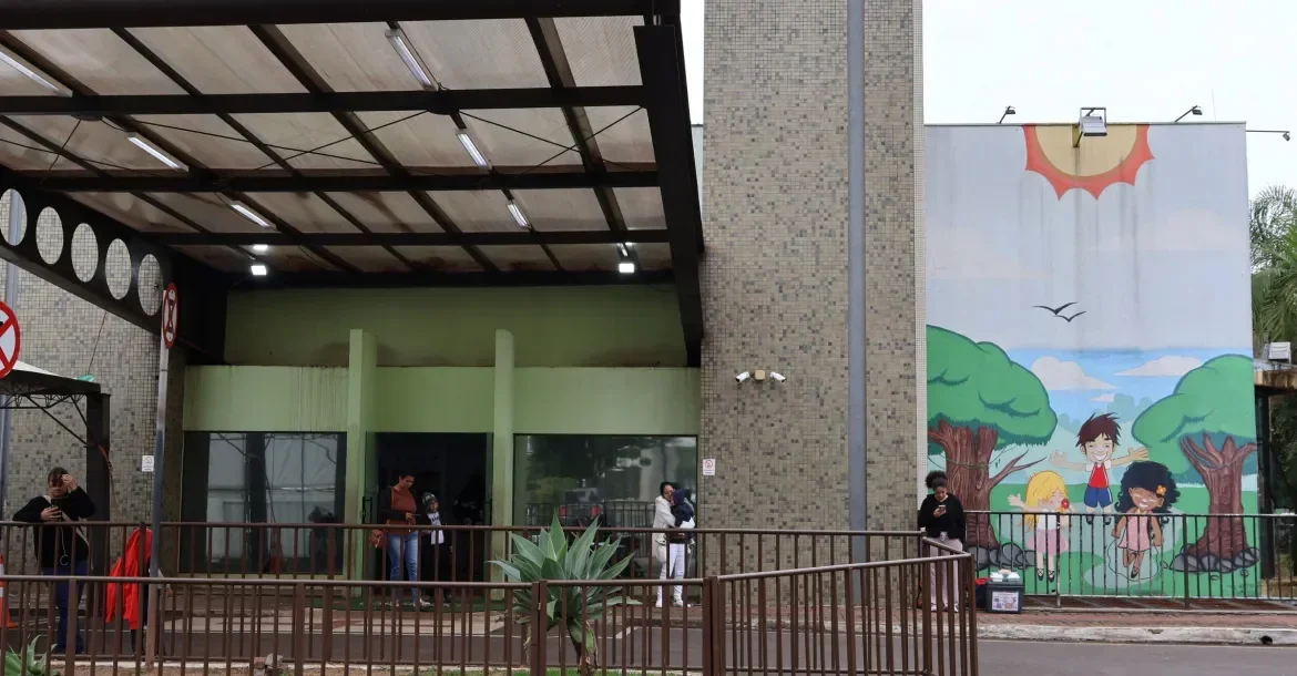 Síndromes respiratórias lotam atendimento infantil em Londrina e cidade registra 26 mortes por SRAG